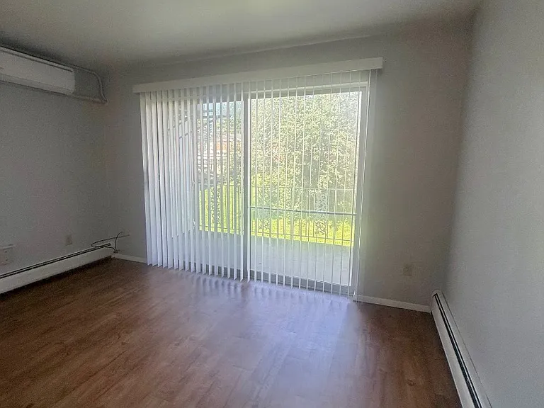 Unit Photo