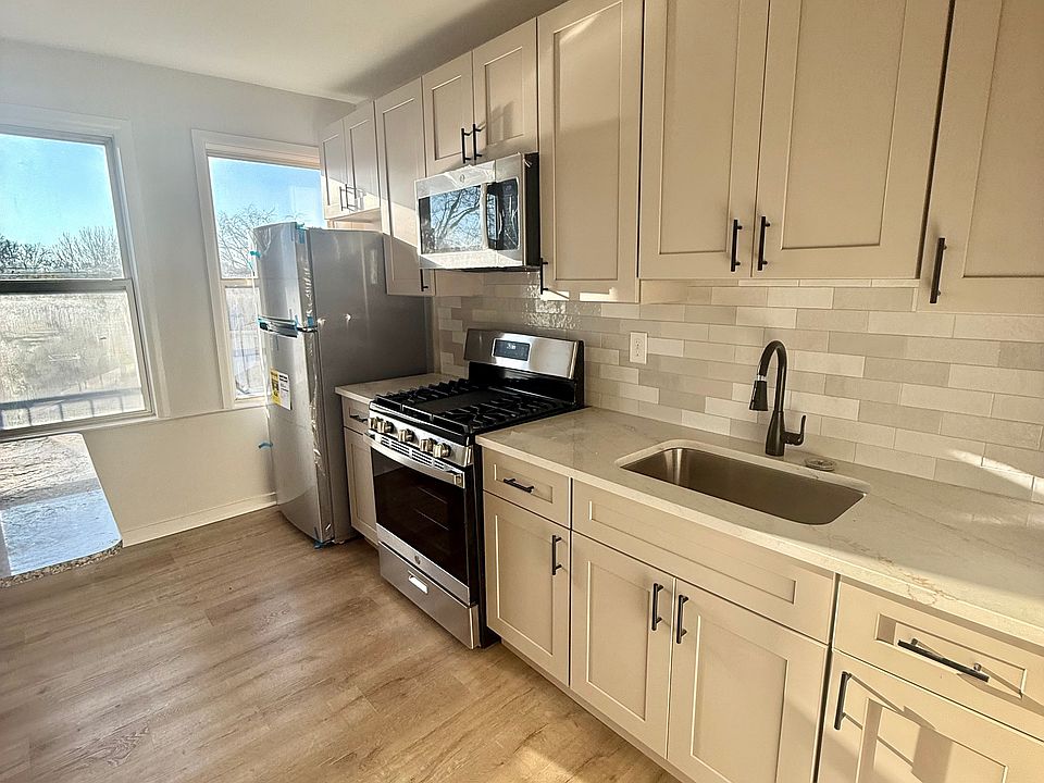 1st image of 302 Centennial Ave #2