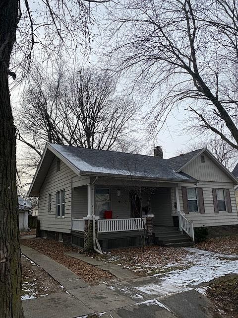 2nd image of 319 E Mulberry St