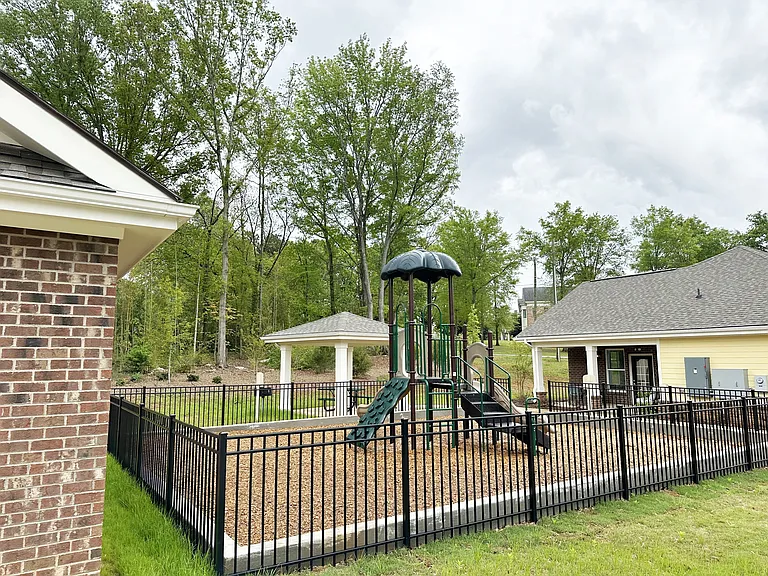 Creekside Village — Photo 3