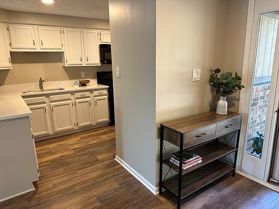 3rd image of 3139 Sandpiper North Dr