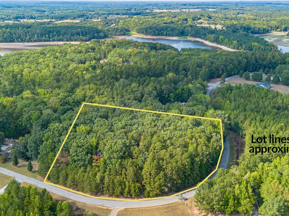 50 Large Mouth Ln, Clarksville, VA 23927