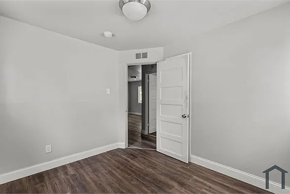 10333 Earl Dr — Photo 18
