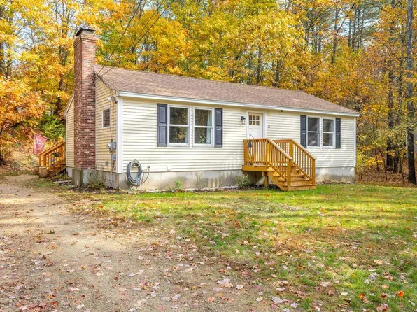 13 Spring Lake Drive, Waterboro, ME 04061