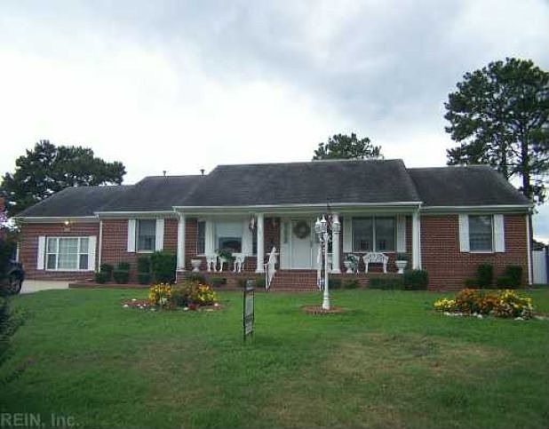 1st image of 604 Chandler Harper Dr