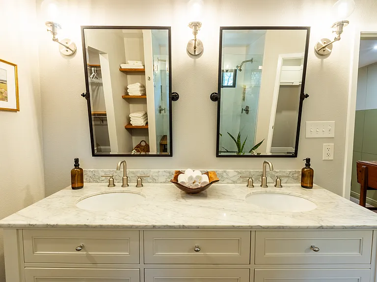 12609 Silver Creek Dr — Photo 32