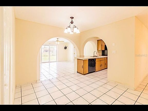 5th image of 1357 Gelwood Ave #A