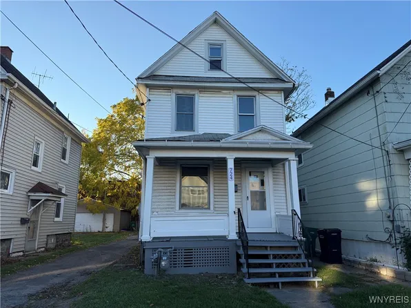 724 17th St, Niagara Falls, NY 14301