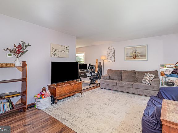 4th image of 539 Lansvale St