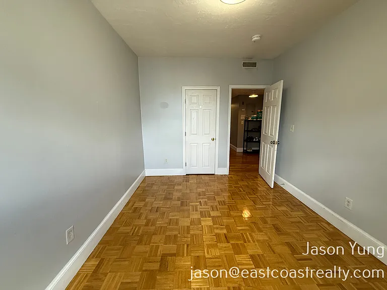 17 Highgate St #10 — Photo 11