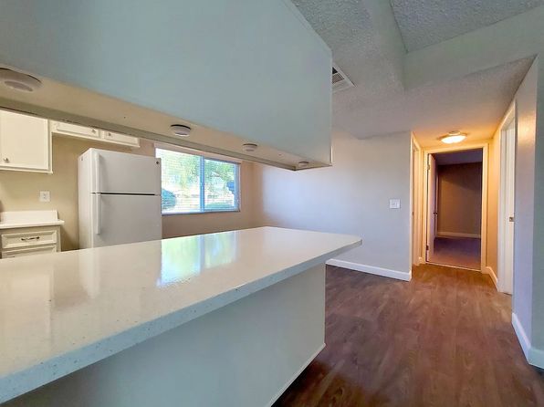 Casa Serena, 1260 Borden Rd APT 17, Escondido, CA