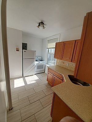 1st image of 58-06 43rd Ave #3R