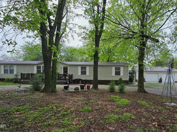 1822 N East St, Webb City, MO 64870