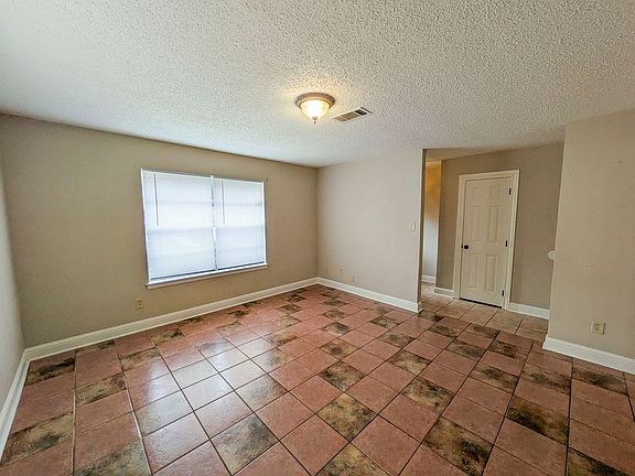 5th image of 9640 Gross St