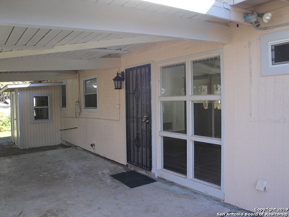 5th image of 239 Birchwood Dr