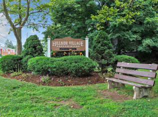 97 Towne House Rd #97, Hamden, CT 06514