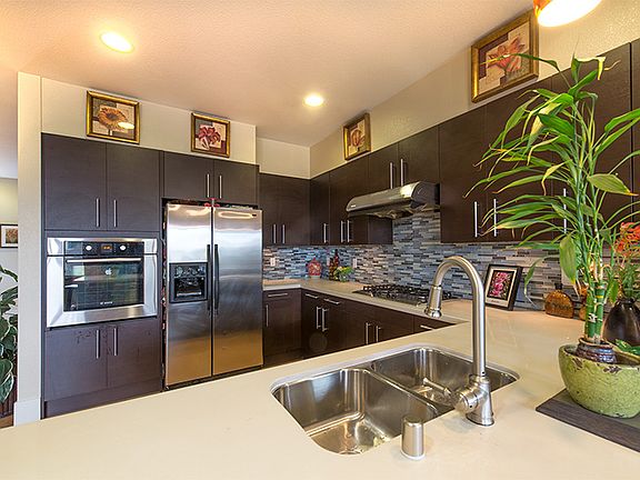 2nd image of 885 Altaire Walk