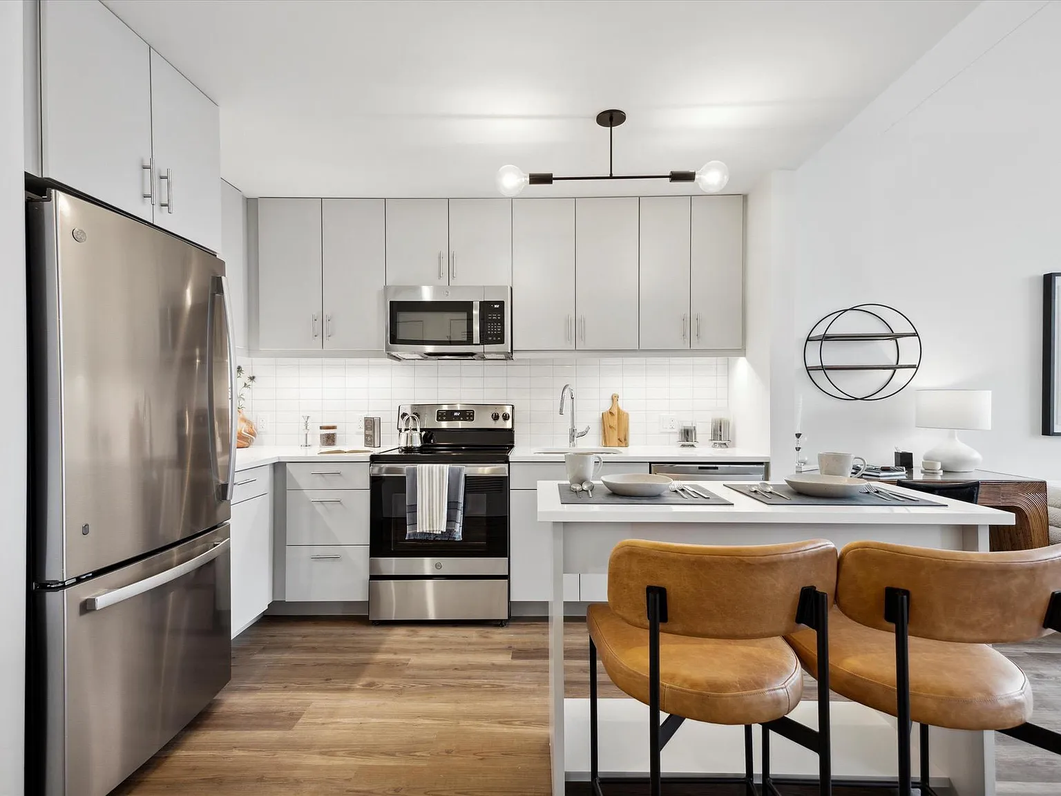 1 bed, 663 sqft, $1,750 — Photo 2