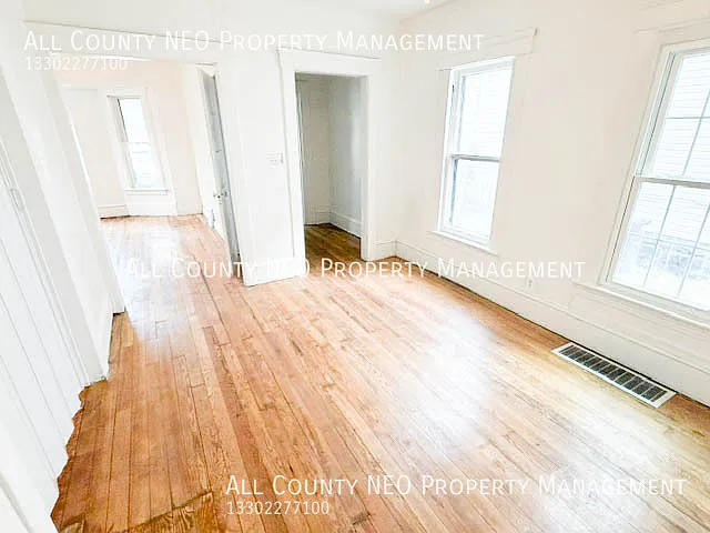 519 E 103rd St — Photo 9