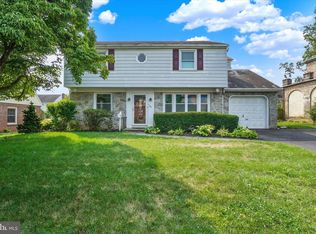 1120 Louise Ave, Lancaster, PA 17601