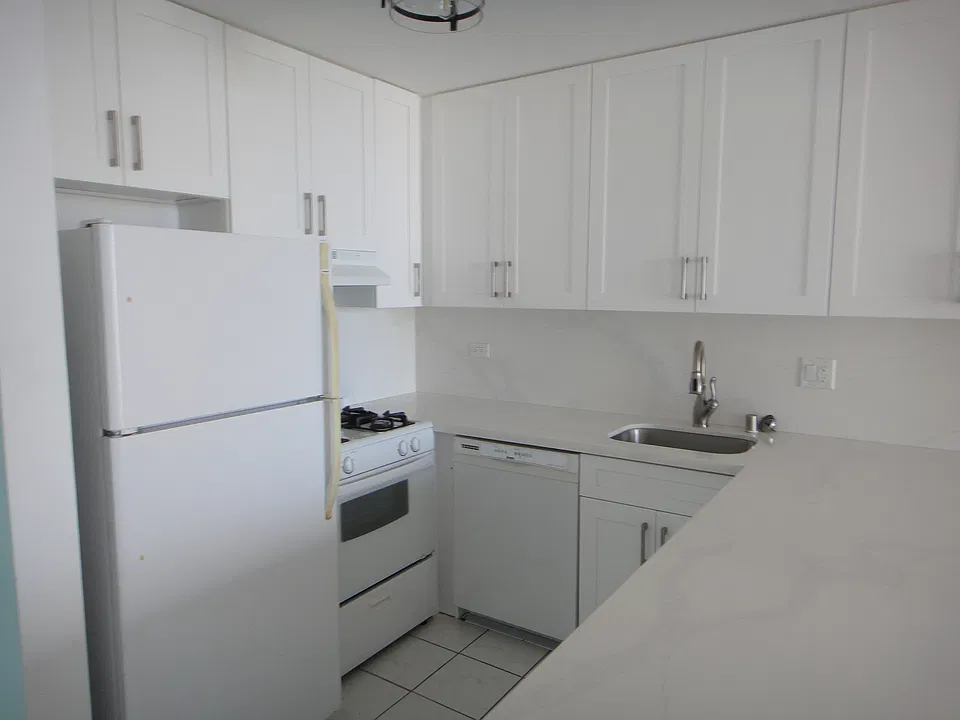 2452 Tusitala St #2104