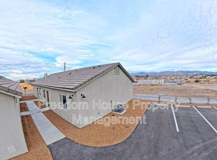 1340 E Arrowhead St #2, Pahrump, NV 89048