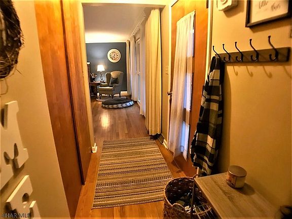 4th image of 509 E Vondersmith Ave