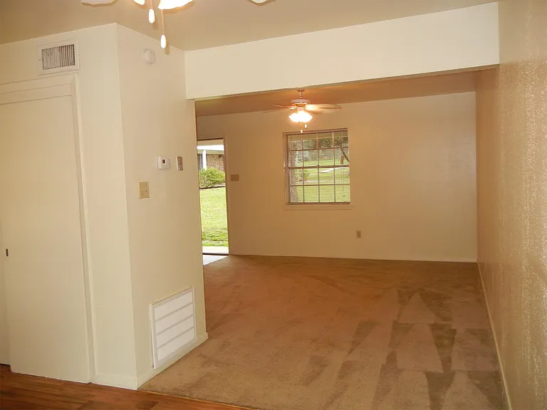 705 S Jackson St #11 — Photo 3