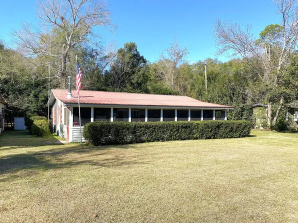 421 Vann Dr, Wewahitchka, FL 32465