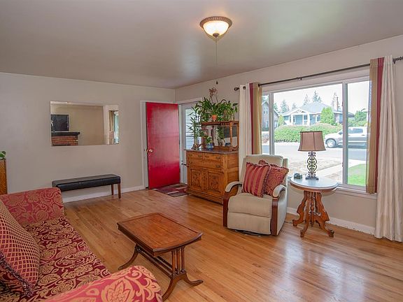 2nd image of 2513 W Gordon Ave