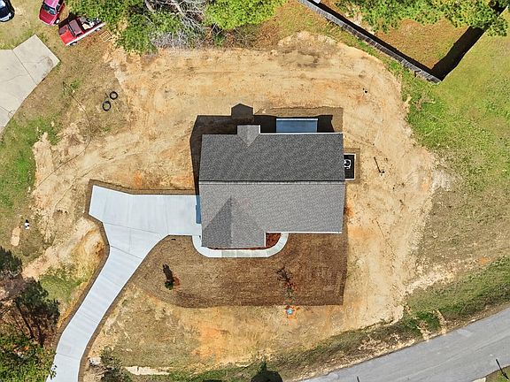 3rd image of 16 Cheyenne Cir