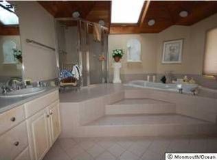 2 Anderson Ct, Millstone Township, NJ 08510