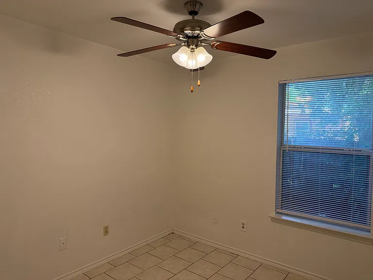 5500 David Strickland Rd — Photo 7