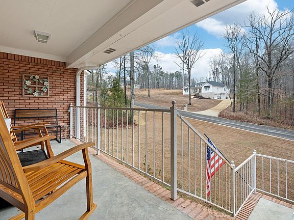 5th image of 110 Heritage Pl