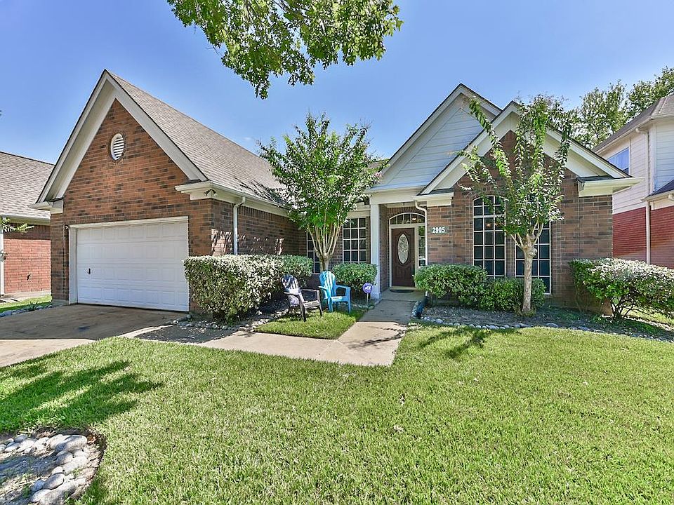 1st image of 2905 Veva Dr