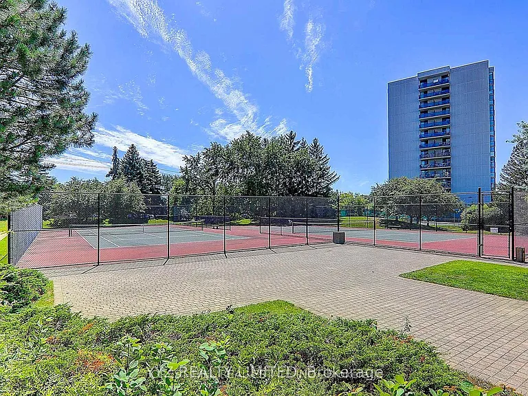 1101 Steeles Ave W #1602 — Photo 23