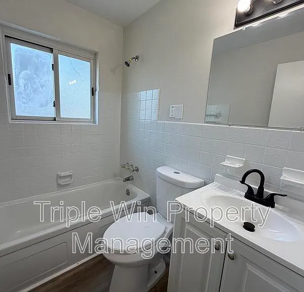 945 Paddock Dr — Photo 28