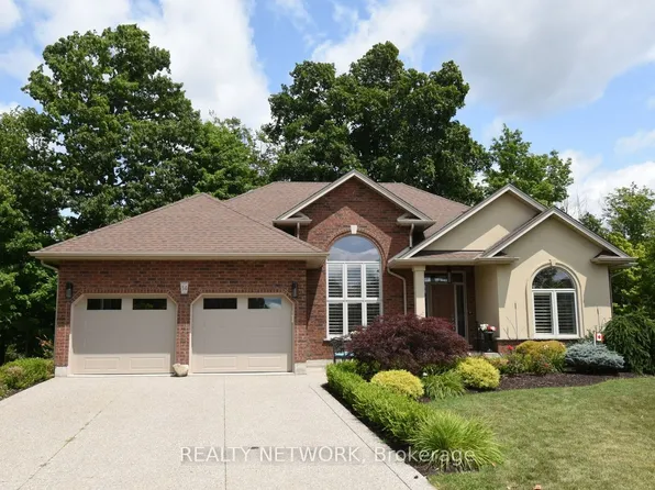 34 Birch Ave, Norfolk County, ON N0A 1N6