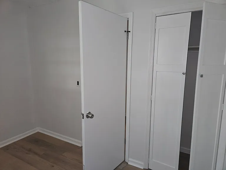 436 N Royal Tower Dr — Photo 4