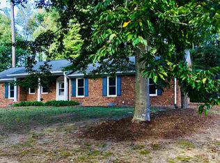 110 Lexington Cir, Chapel Hill, NC 27516