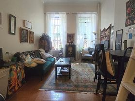 313 W 76th St