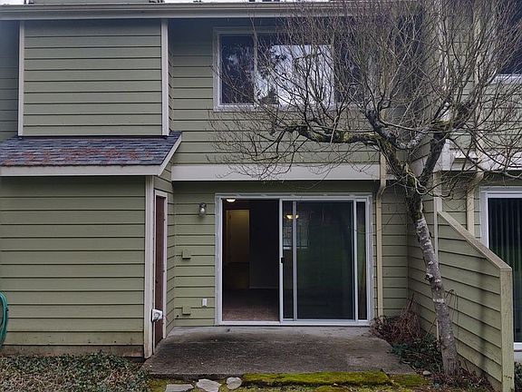 2nd image of 3910 NW Fairway Ln