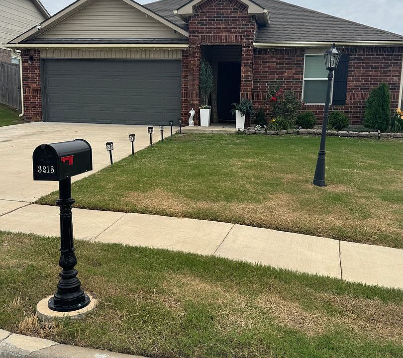 1st image of 3213 Rushmore St