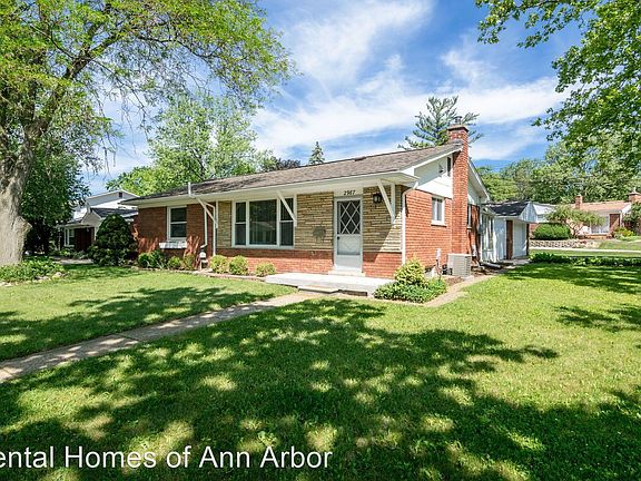 2nd image of 2967 Aurora St