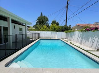 18823 Martha St, Tarzana, CA 91356