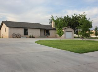 1694 S Roosevelt Rd S #4, Portales, NM 88130