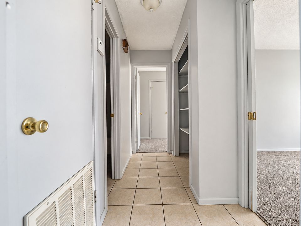 1st image of 4721 N 12th St