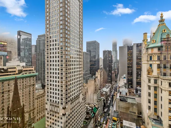 721 5th Avenue image 5 of 15