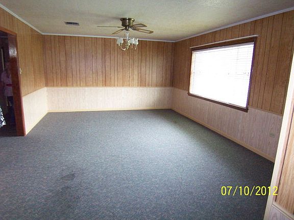 5th image of 2120 Midland Dr
