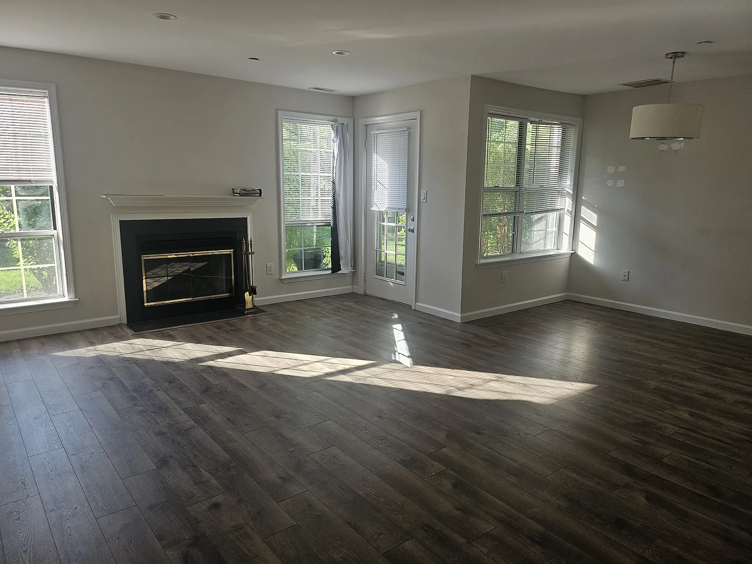 1 bed, 804 sqft, $2,500 — Photo 3